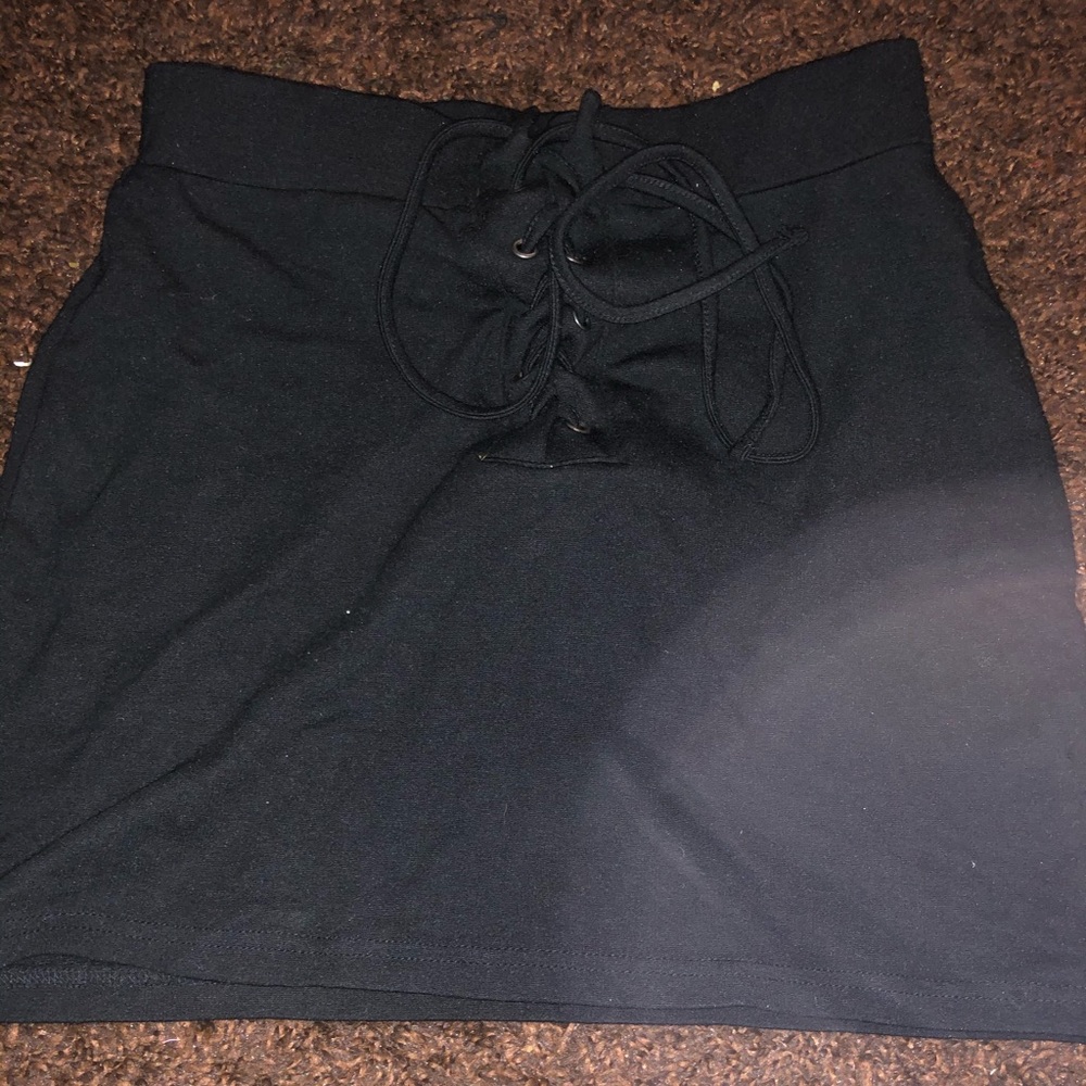 Black mini tie skirt good condition